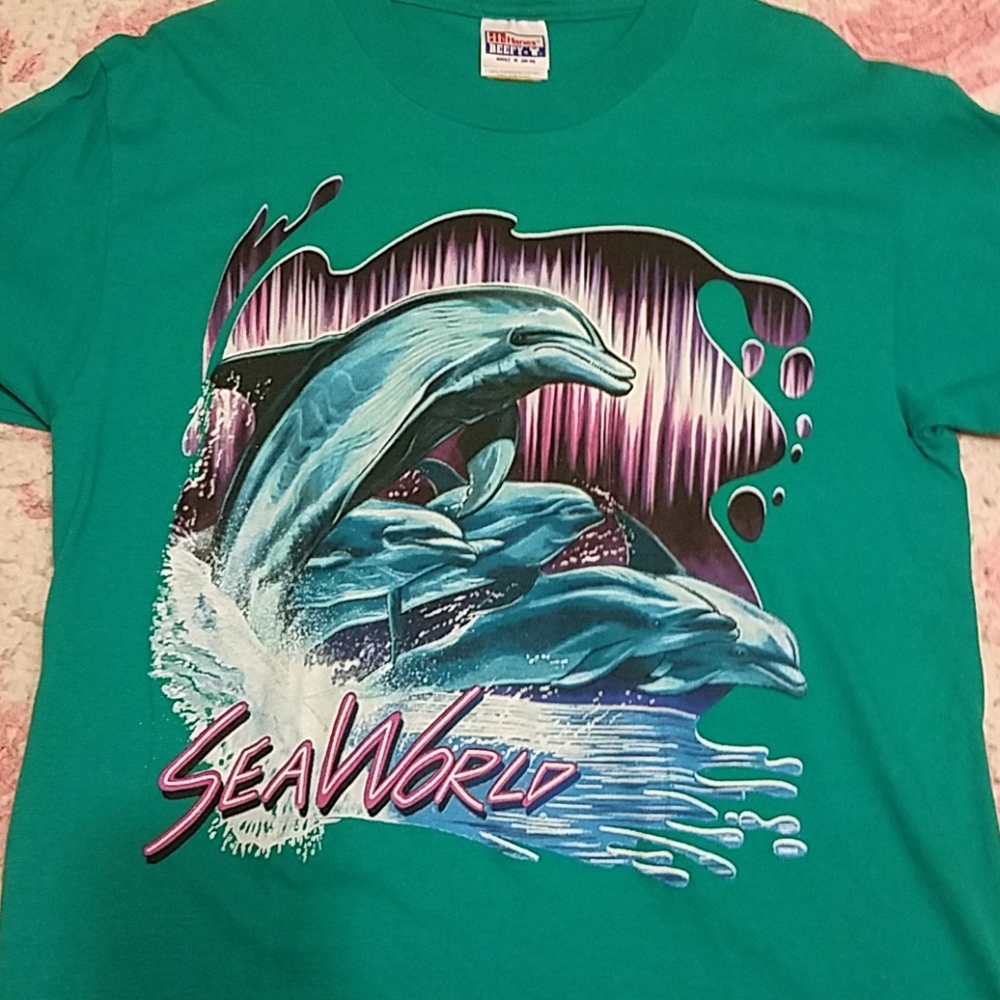 Men's T shirt